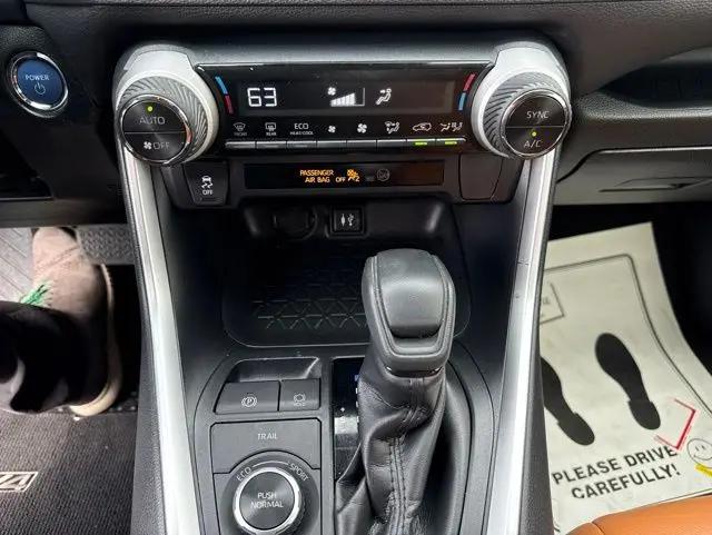 2019 Toyota RAV4 Hybrid XLE
