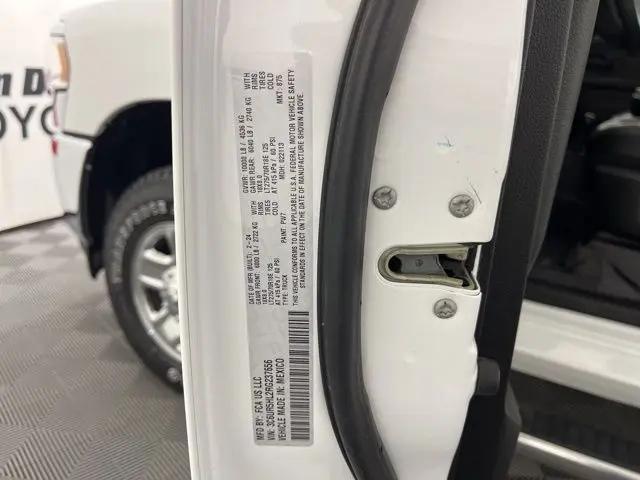 2024 Ram 2500 Tradesman Crew Cab 4x4 8' Box