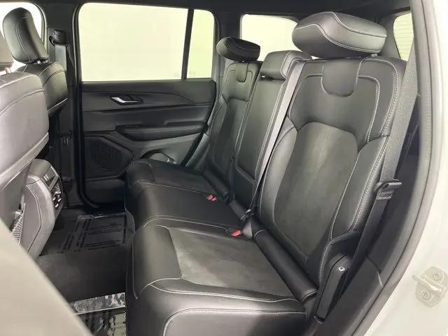 2024 Jeep Grand Cherokee Altitude 4x4