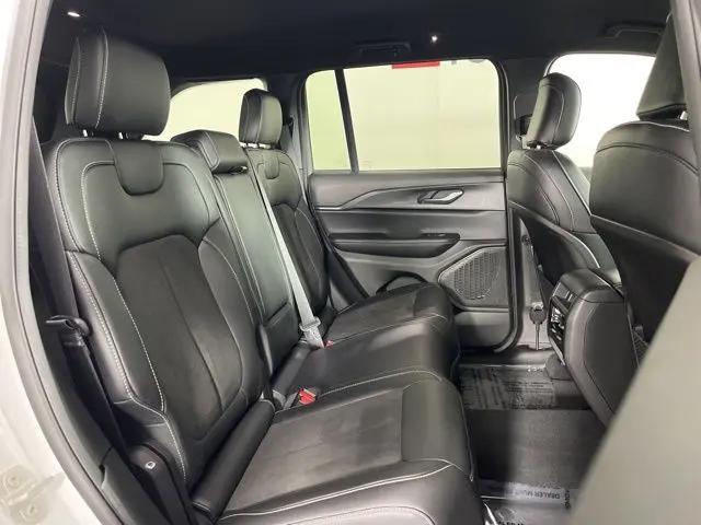 2024 Jeep Grand Cherokee Altitude 4x4