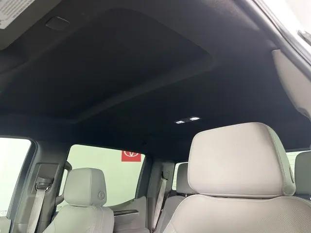 2025 GMC Sierra 1500 4WD Crew Cab Short Box SLT
