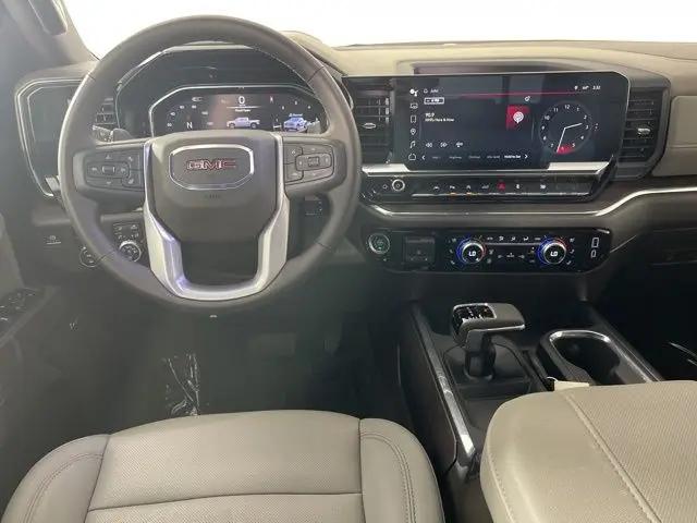 2025 GMC Sierra 1500 4WD Crew Cab Short Box SLT