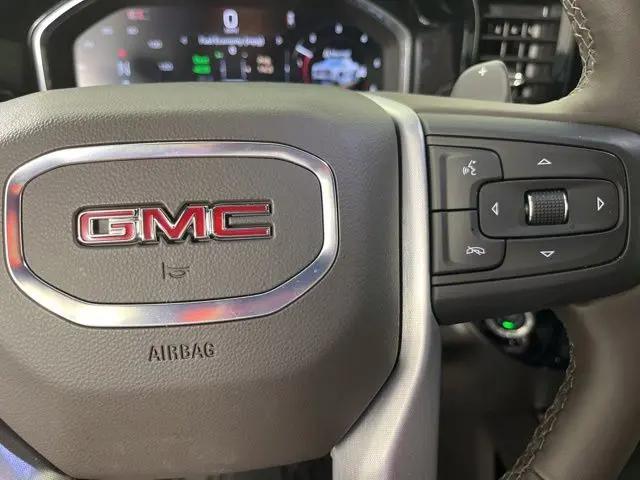 2025 GMC Sierra 1500 4WD Crew Cab Short Box SLT