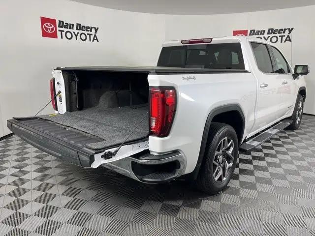 2025 GMC Sierra 1500 4WD Crew Cab Short Box SLT