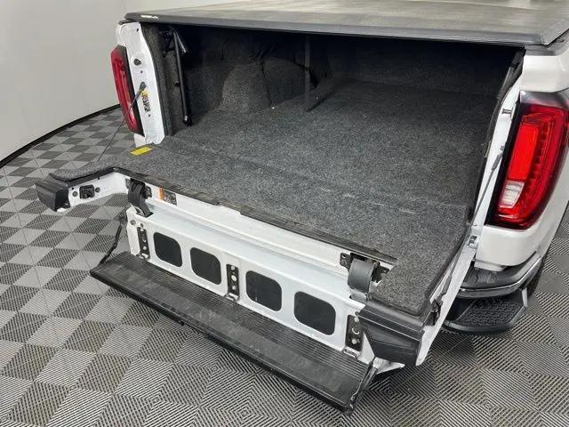 2025 GMC Sierra 1500 4WD Crew Cab Short Box SLT