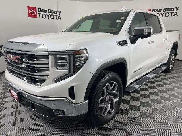 2025 GMC Sierra 1500 4WD Crew Cab Short Box SLT