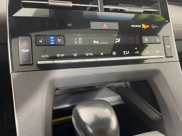 2022 Toyota Avalon Limited Hybrid