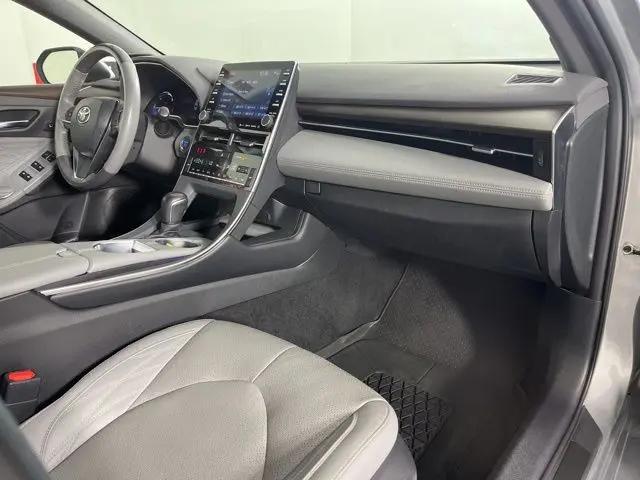 2022 Toyota Avalon Limited Hybrid