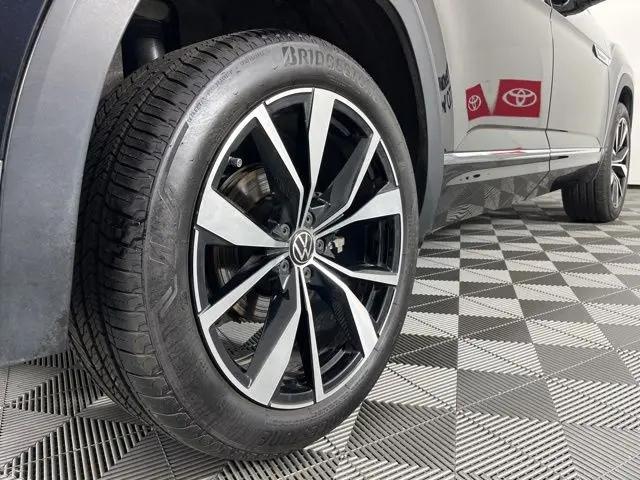 2024 Volkswagen Atlas Cross Sport 2.0T SEL Premium R-Line