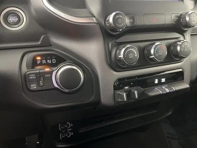 2024 Ram 2500 Big Horn Crew Cab 4x4 6'4" Box