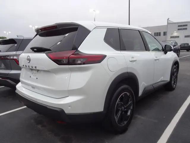2025 Nissan Rogue SV FWD