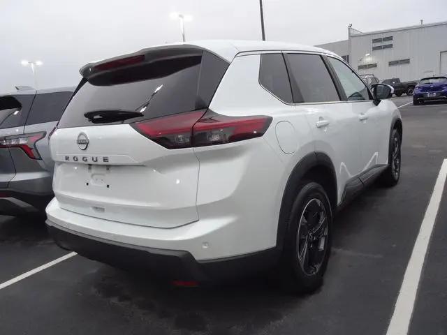 2025 Nissan Rogue SV FWD