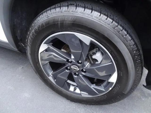 2025 Nissan Rogue SV FWD