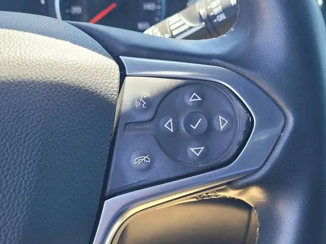 2023 Chevrolet Traverse AWD LT Cloth