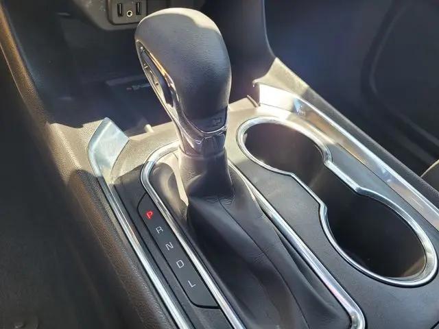 2023 Chevrolet Traverse AWD LT Cloth