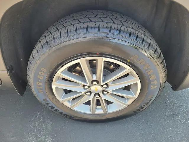 2023 Chevrolet Traverse AWD LT Cloth