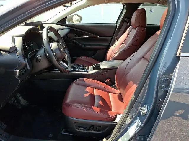 2025 Mazda CX-30 2.5 S Carbon Edition