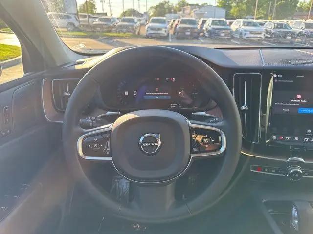 2024 Volvo XC60 Recharge T8 Plus Dark Theme