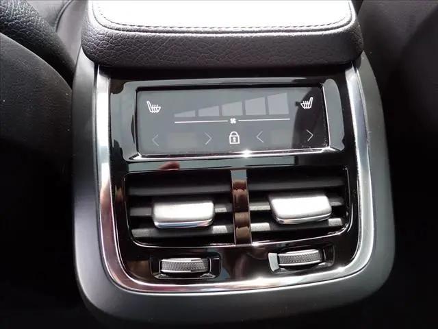 2021 Volvo XC90 T6 Momentum 7 Passenger