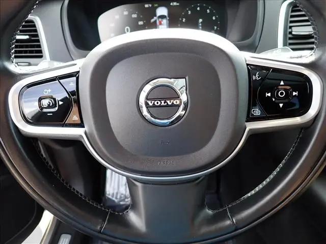 2021 Volvo XC90 T6 Momentum 7 Passenger