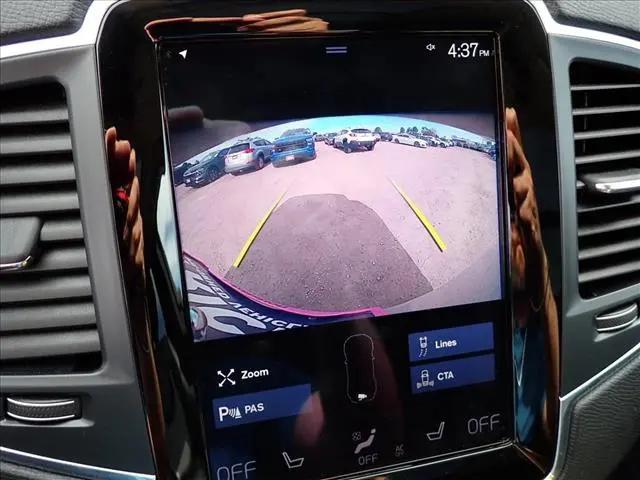 2021 Volvo XC90 T6 Momentum 7 Passenger