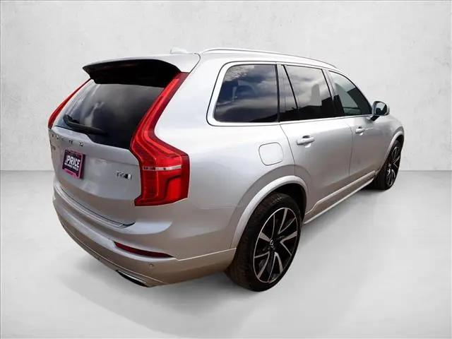 2021 Volvo XC90 T6 Momentum 7 Passenger