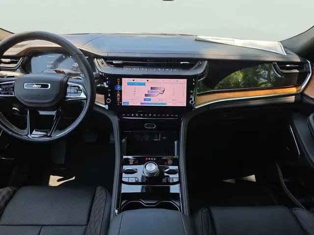2026 Jeep Grand Cherokee Summit 4x4