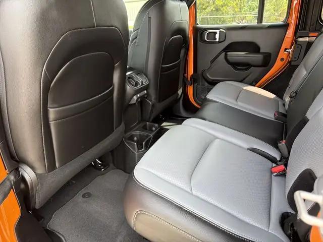 2025 Jeep Wrangler 4-Door Summit 4x4