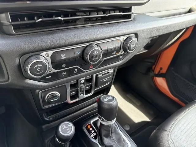 2025 Jeep Wrangler 4-Door Summit 4x4