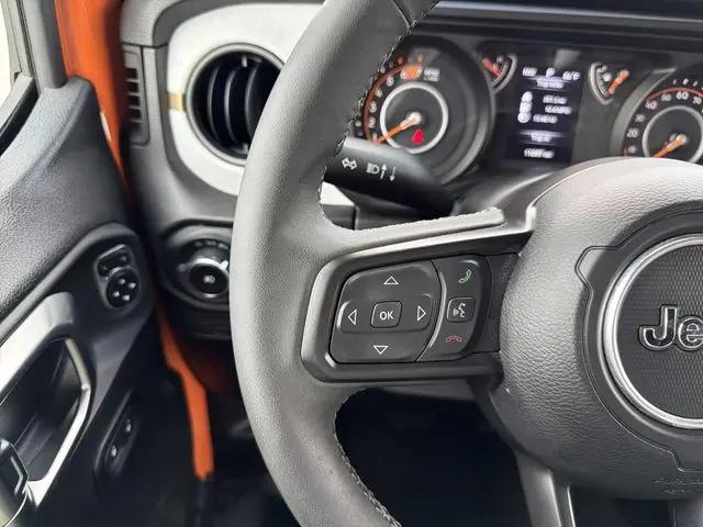 2025 Jeep Wrangler 4-Door Summit 4x4