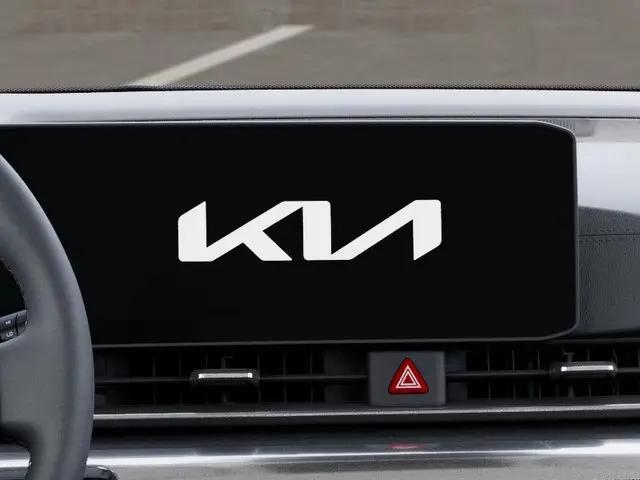 2026 Kia Carnival MPV SX