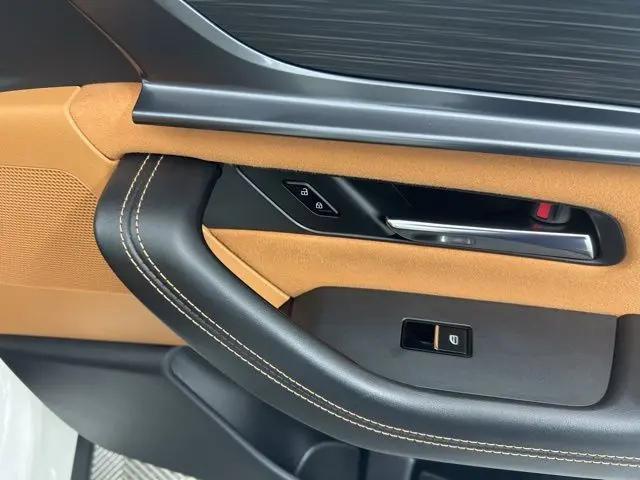 2024 Mazda X-90 3.3 Turbo S Premium Plus