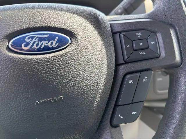 2025 Ford E-350 Cutaway E-350