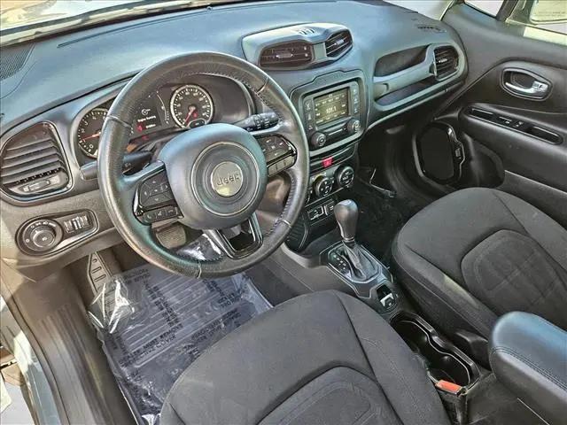 2017 Jeep Renegade Altitude FWD