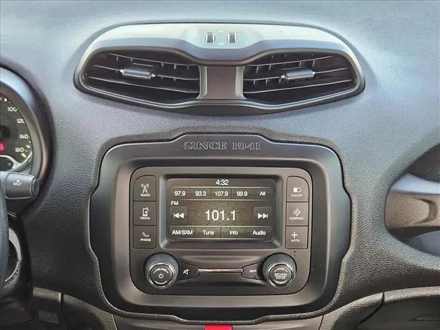2017 Jeep Renegade Altitude FWD