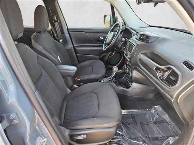 2017 Jeep Renegade Altitude FWD