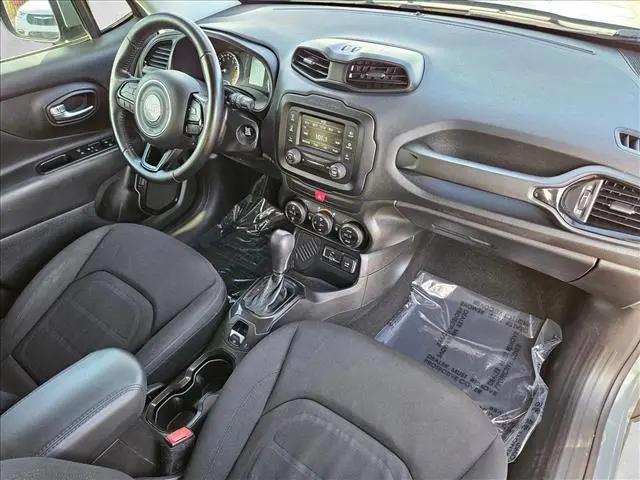 2017 Jeep Renegade Altitude FWD