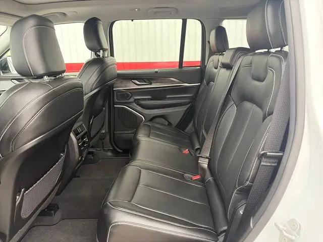2022 Jeep Grand Cherokee Limited 4x4