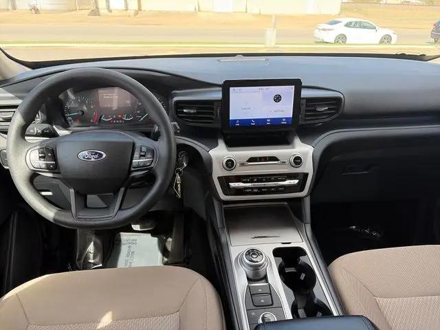 2022 Ford Explorer Base