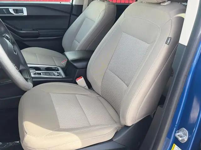 2022 Ford Explorer Base