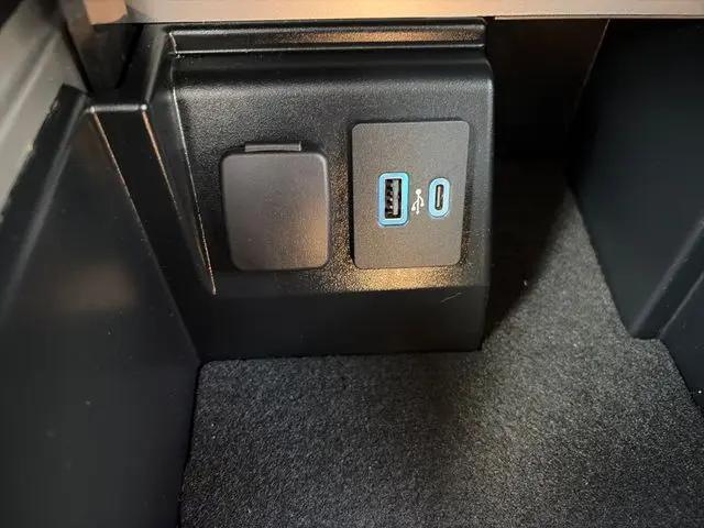 2022 Ford Explorer Base