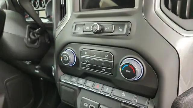 2026 Chevrolet Silverado 1500 4WD Crew Cab Short Bed Custom Trail Boss