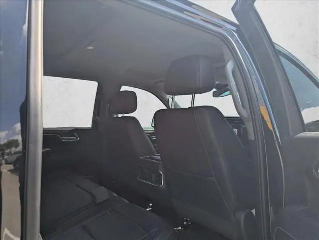 2023 GMC Sierra 1500 4WD Crew Cab Short Box Denali
