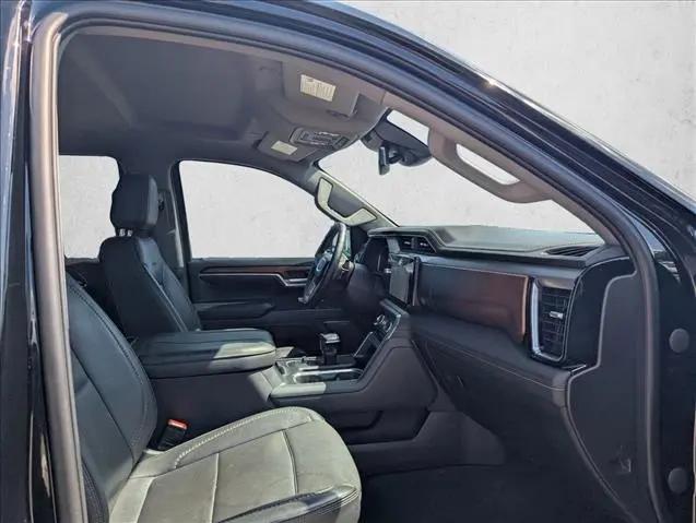 2023 GMC Sierra 1500 4WD Crew Cab Short Box Denali