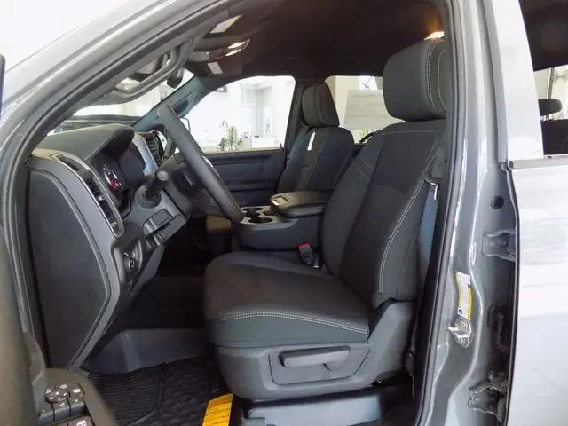 2026 Ram 2500 Black Express Crew Cab 4x4 6'4" Box