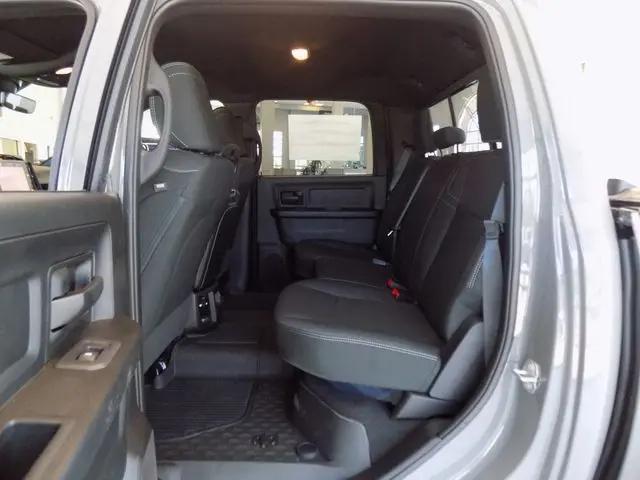 2026 Ram 2500 Black Express Crew Cab 4x4 6'4" Box