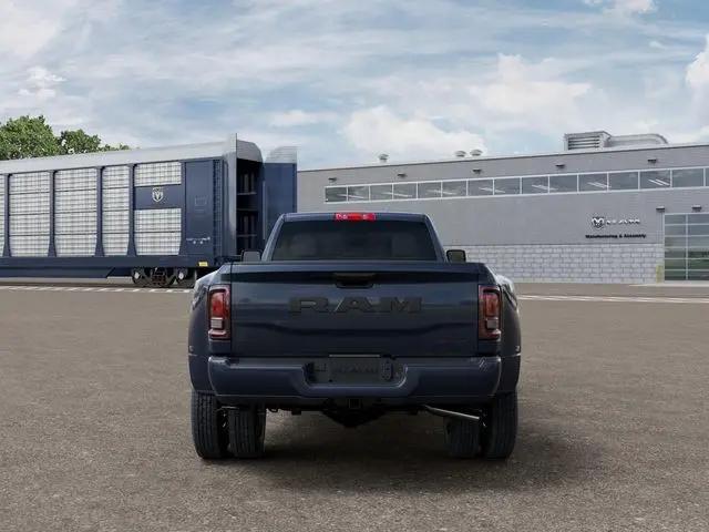 2026 Ram 3500 Big Horn Crew Cab 4x4 8' Box