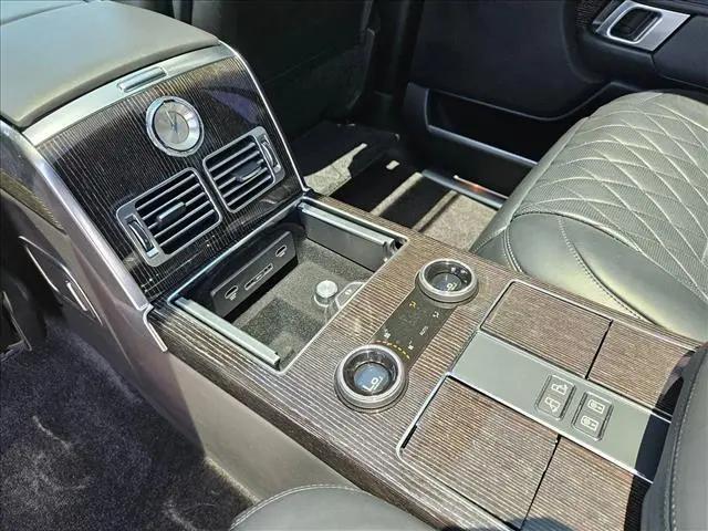 2020 Land Rover Range Rover SV Autobiography