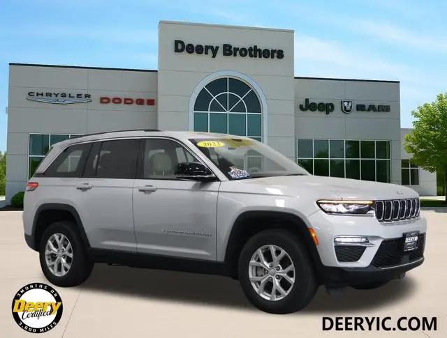 2023 Jeep Grand Cherokee Limited 4x4 for sale in Iowa City, IA