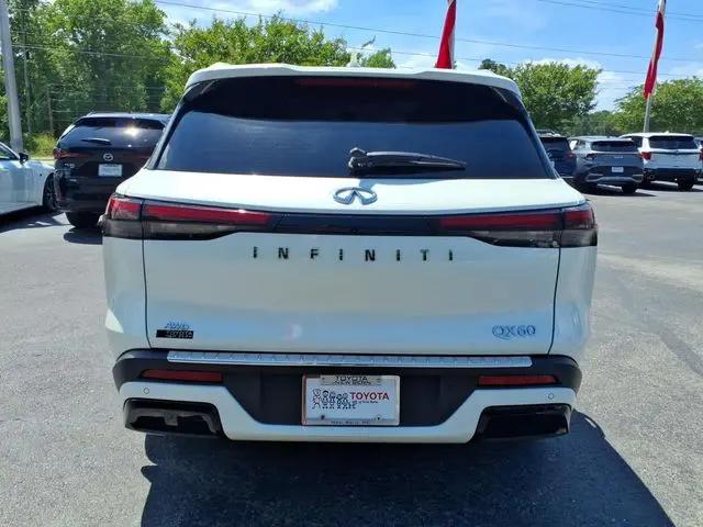 2023 INFINITI QX60 LUXE AWD